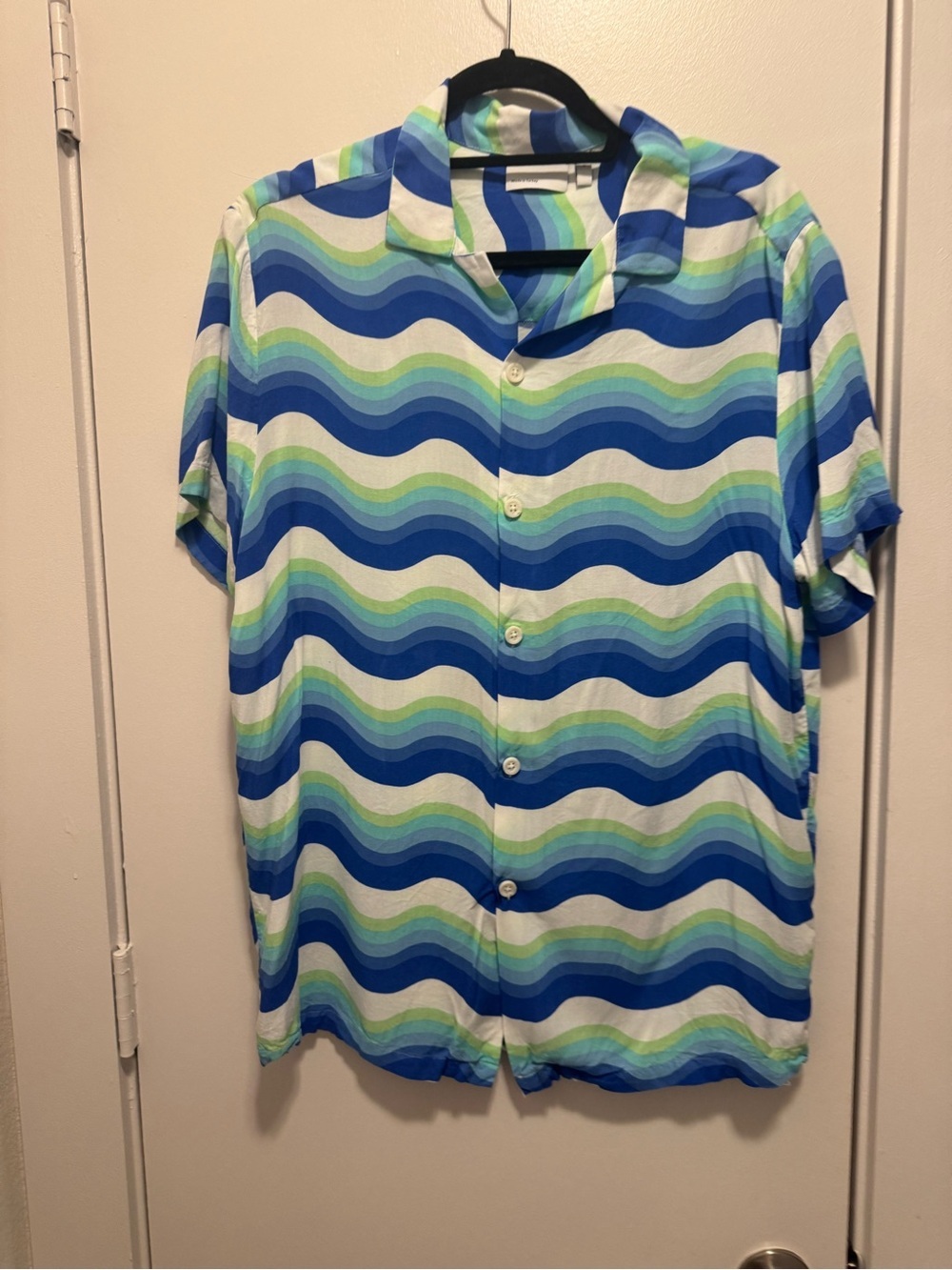 ASOS DESIGN Men Medium Blue Green Retro Wave Print Camp Collar Shirt NWOT